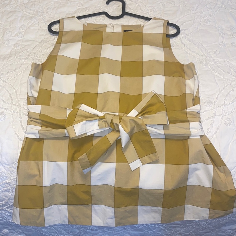 Ann Taylor white and yellow buffalo check top